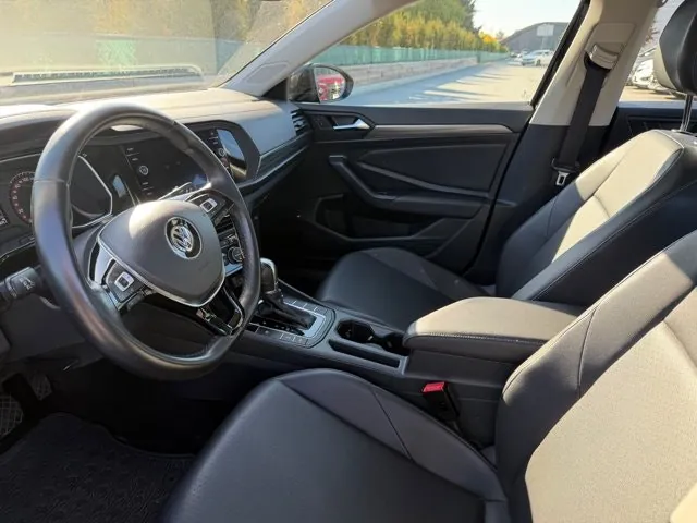 Volkswagen Jetta 2019 photo 5