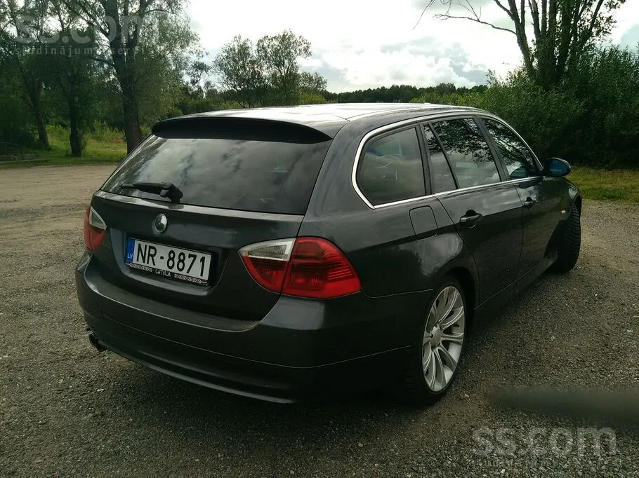 BMW 330 2008 photo 4