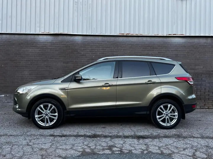 Ford Kuga 2013 photo 4