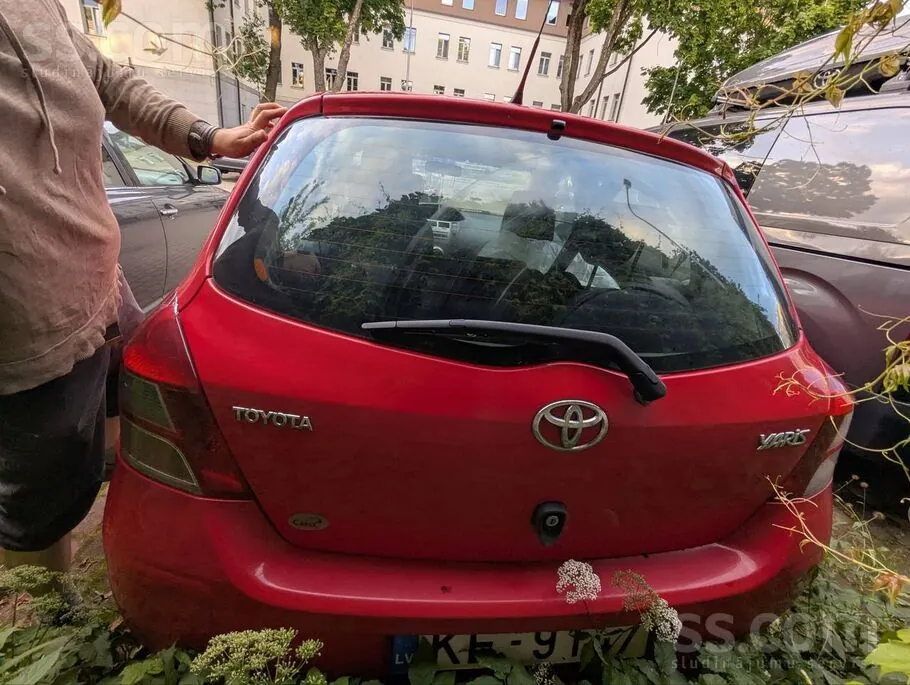 Toyota Yaris 2010 photo 4