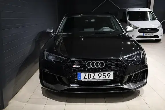Audi Rs4 2018 photo 2