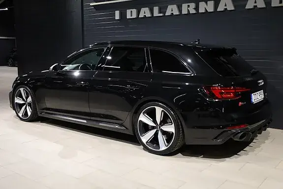 Audi Rs4 2018 photo 4