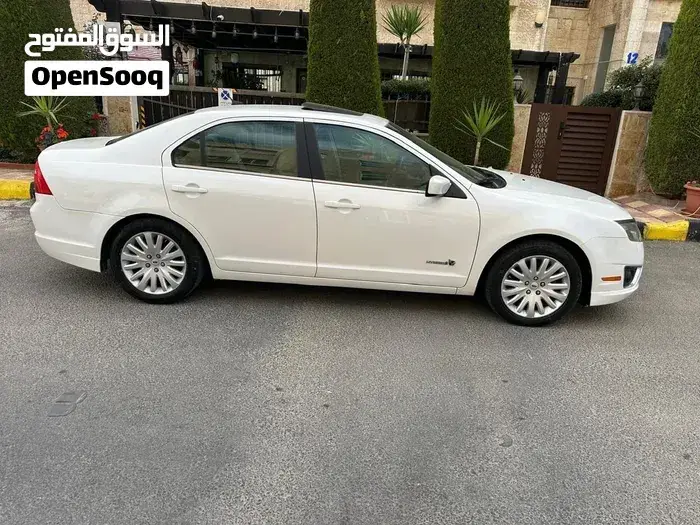 Ford Fusion 2010 photo 2