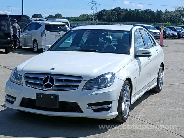 Mercedes-Benz C-Class 2012 photo 3