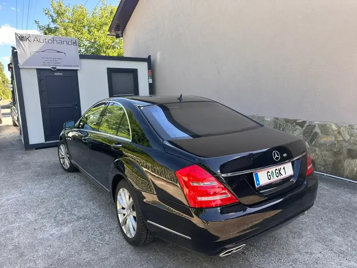 Mercedes-Benz S-Class 2010 photo 3