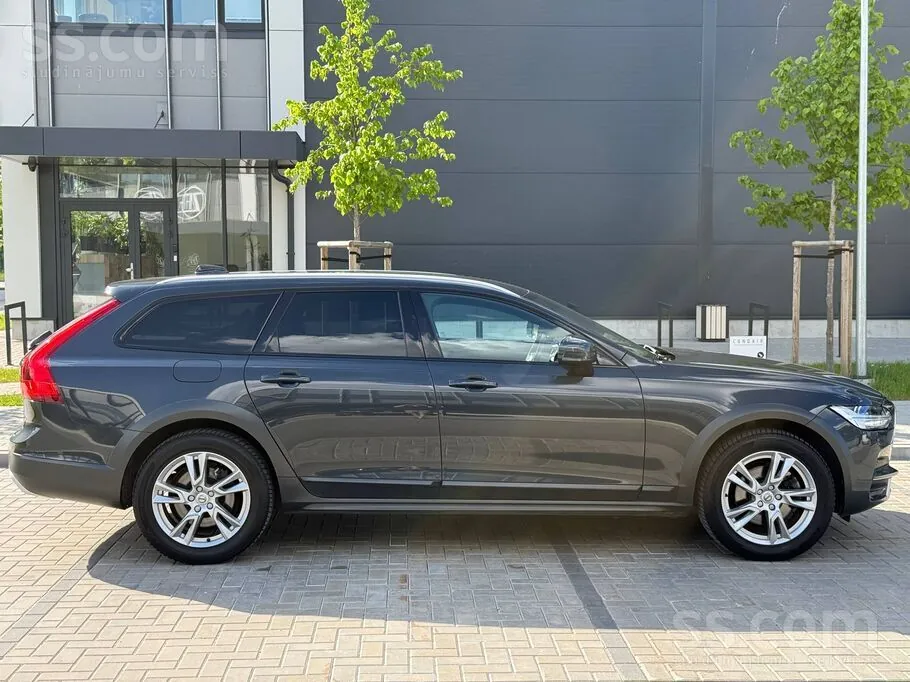 Volvo V90 2019 photo 2