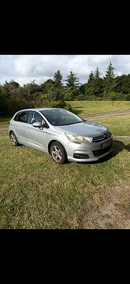 Citroen C4 2013 photo 2