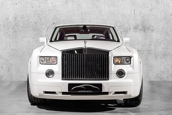 Rolls-Royce Phantom 2004 photo 3