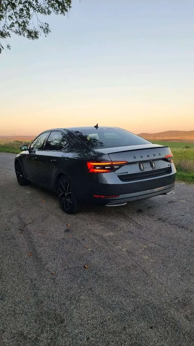 Skoda Superb 2021 photo 3