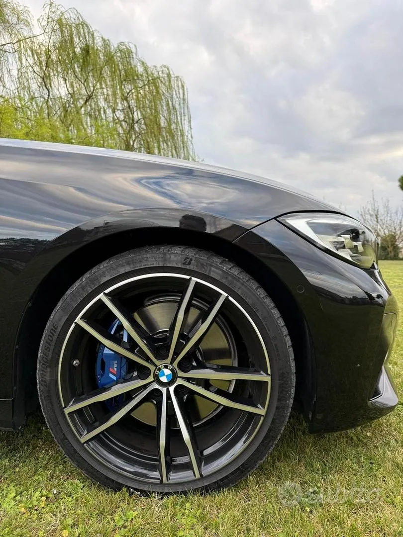 BMW 3 Series 2022 photo 4