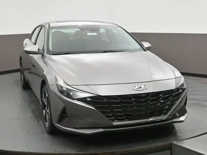 Hyundai Elantra 2023 photo 2