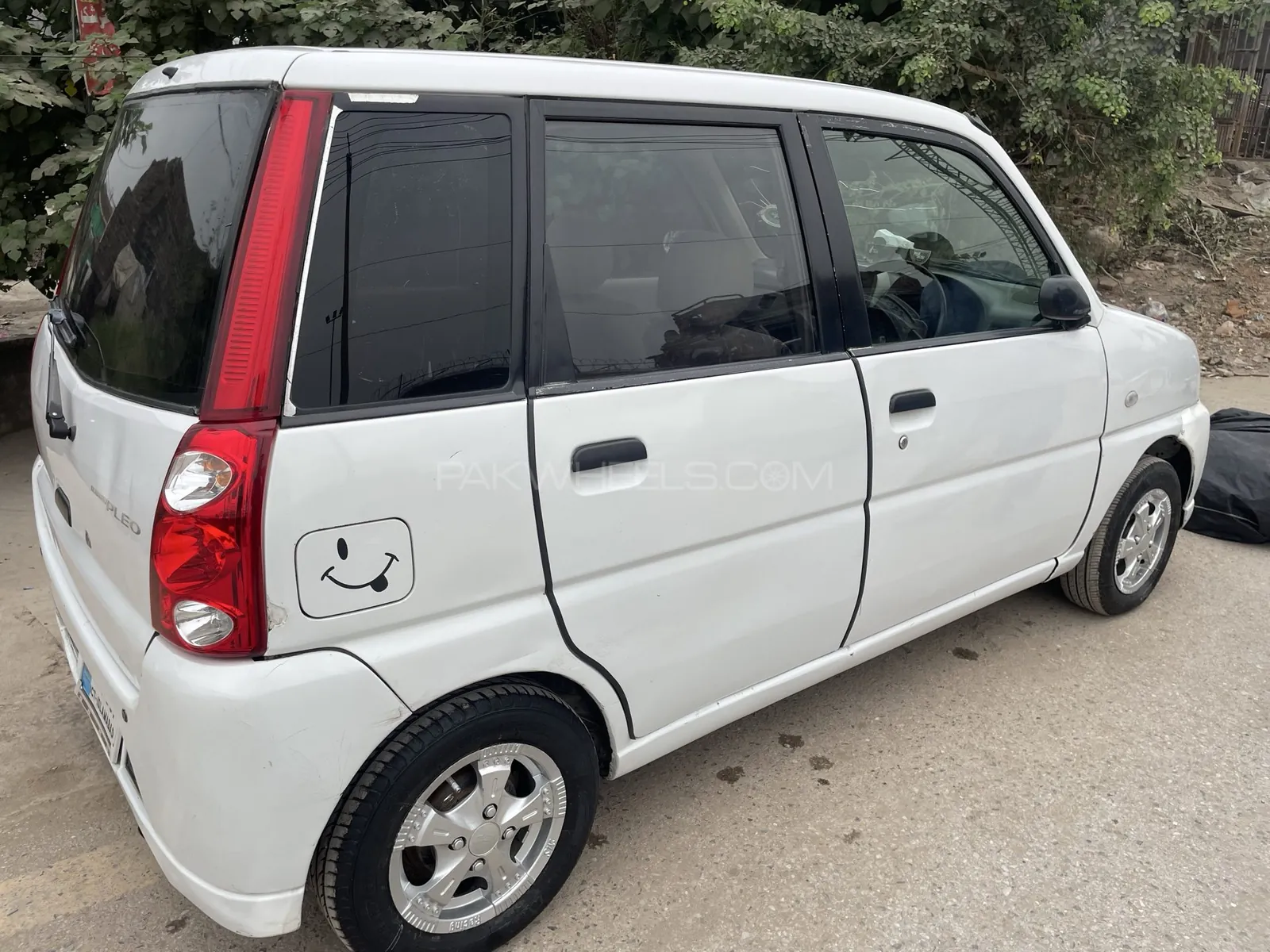 Subaru Pleo