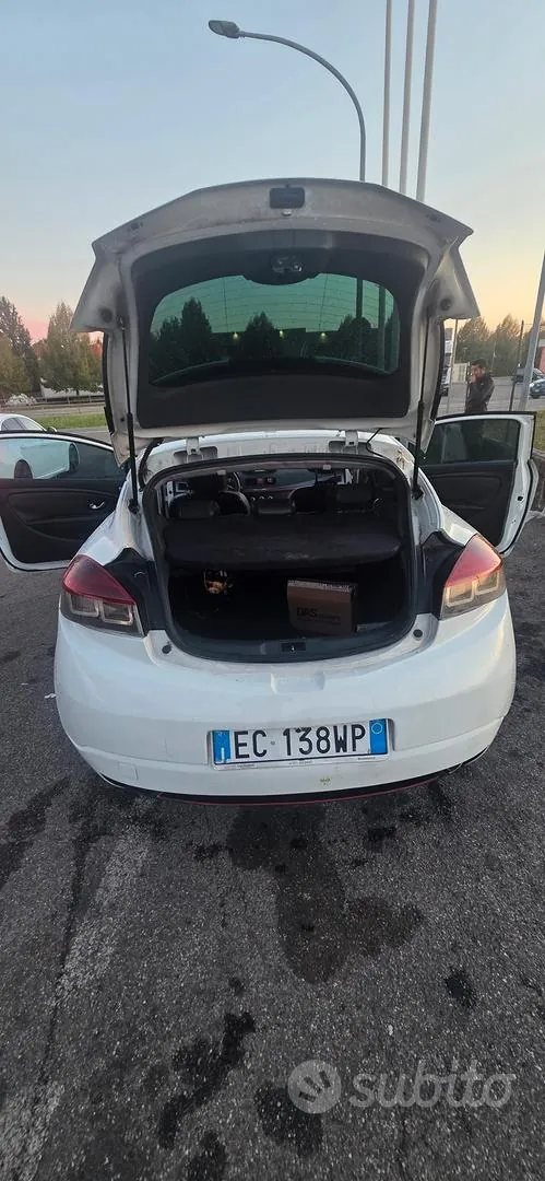 Renault Megane 2010 photo 3