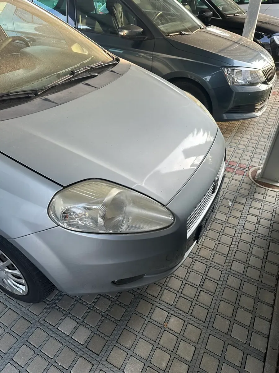 Fiat Grande Punto 2009 photo 2