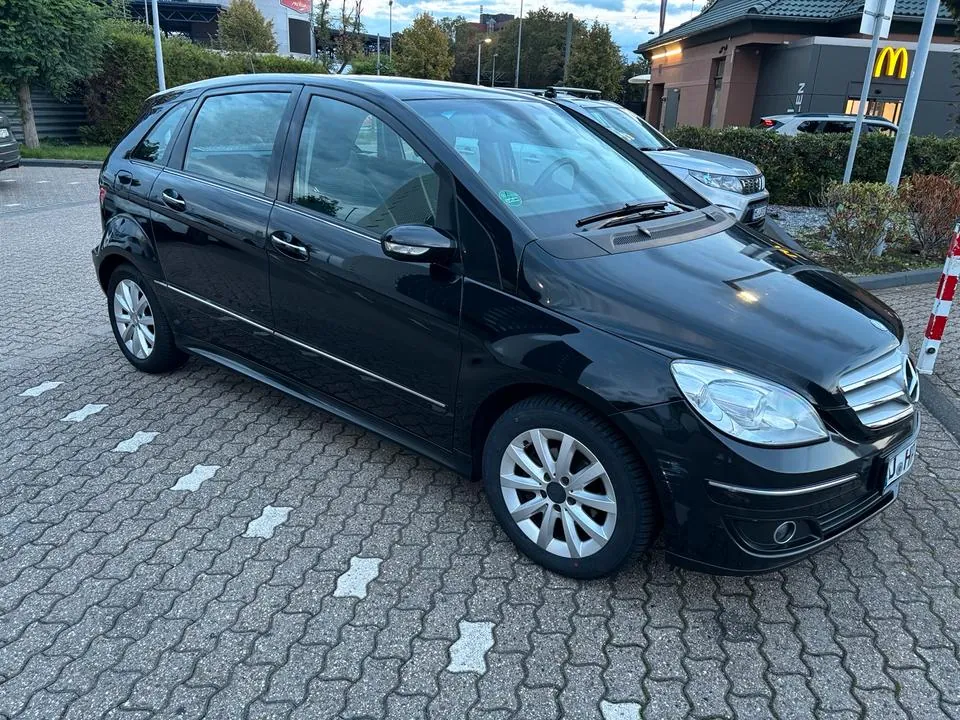 Mercedes-Benz B150