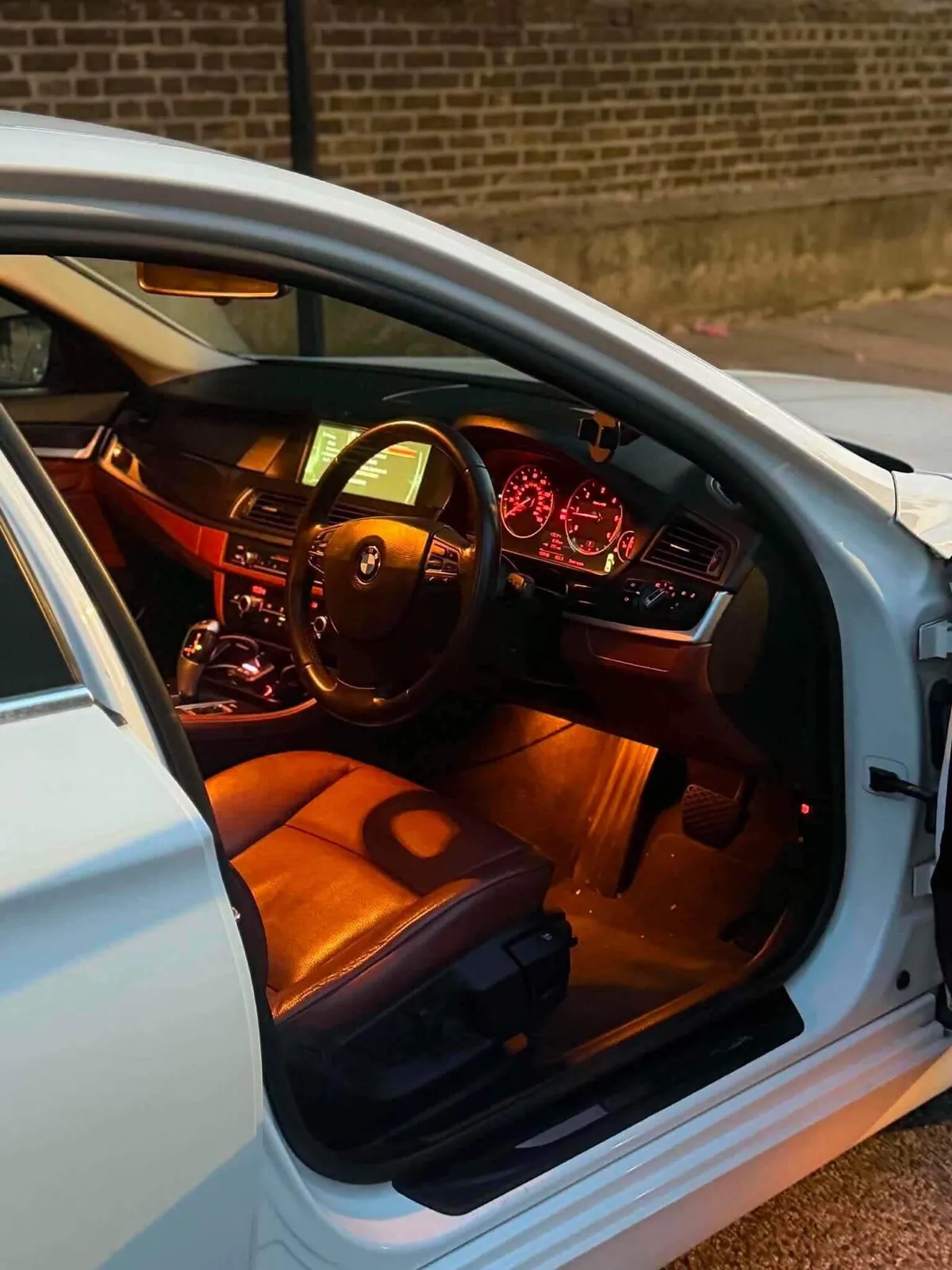 BMW 5 Series 2012 photo 4