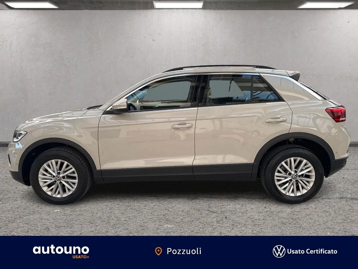 Volkswagen T-Roc 2024 photo 2