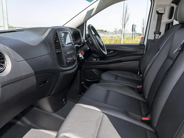 Mercedes-Benz Vito 2024 photo 5