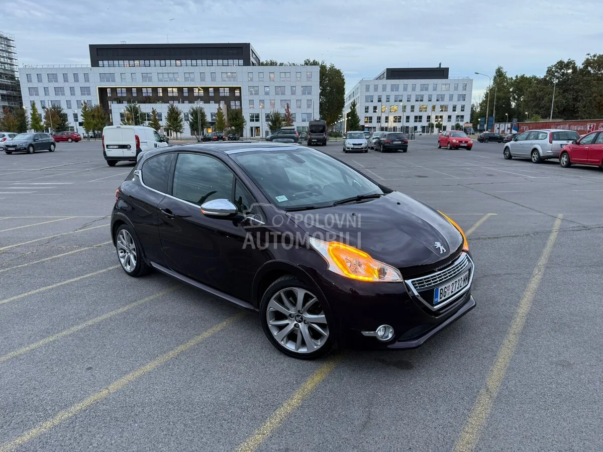 Peugeot 208