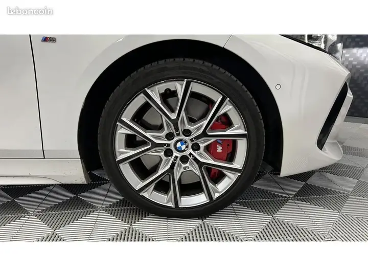 BMW Série 1 2024 photo 5