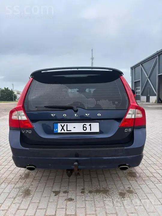 Volvo V70 2012 photo 4