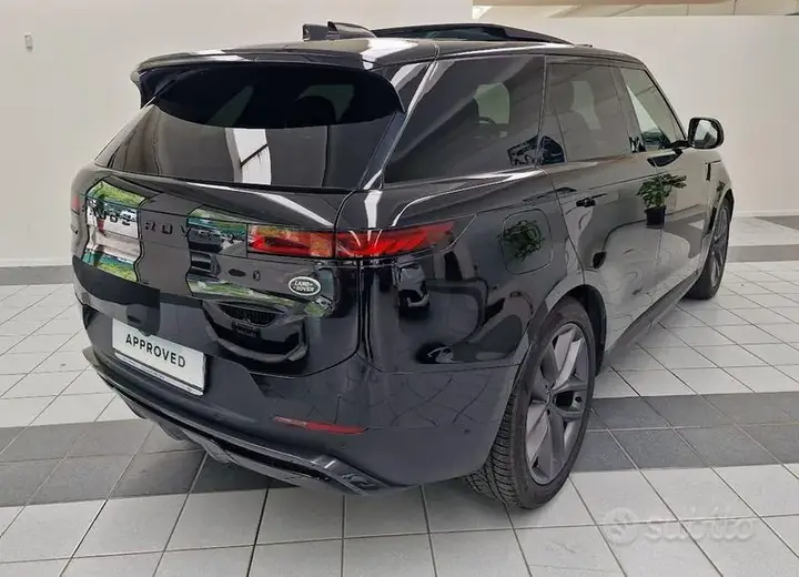 Land Rover Range Rover Sport 2023 photo 2