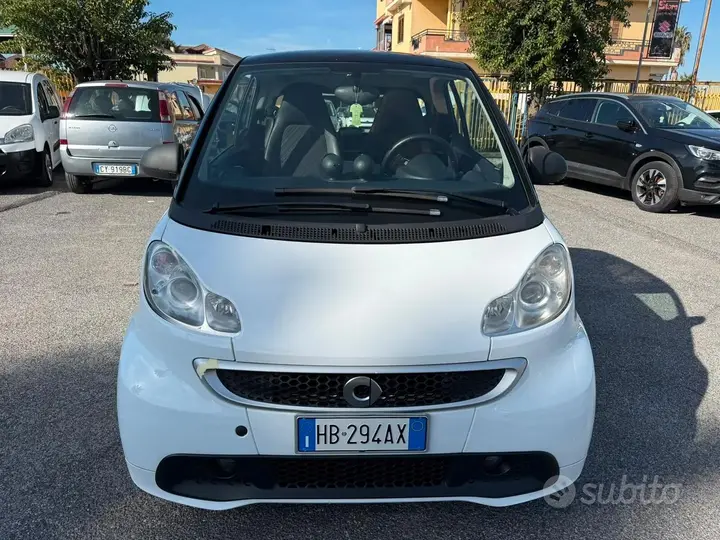 Smart Fortwo 2013 photo 2