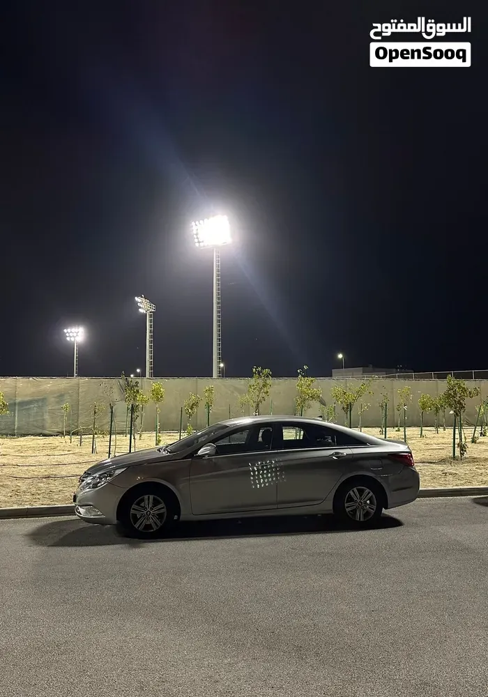 Hyundai Sonata 2013 photo 2