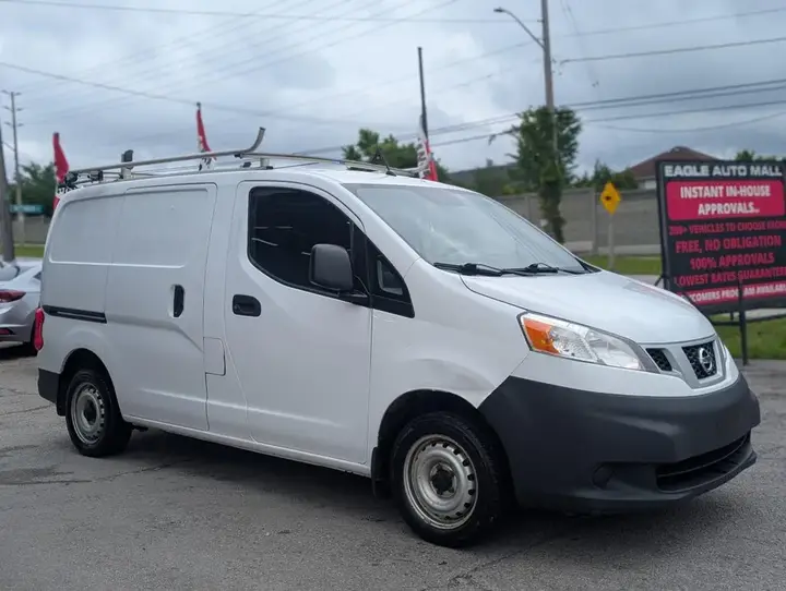 Nissan Nv200 2018 photo 2