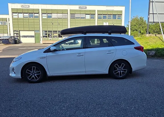 Toyota Auris 2015 photo 3