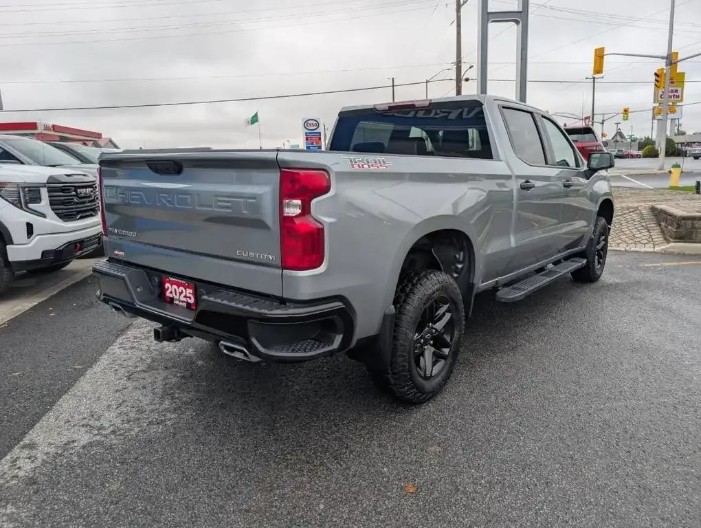 Chevrolet Silverado 1500 2025 photo 4