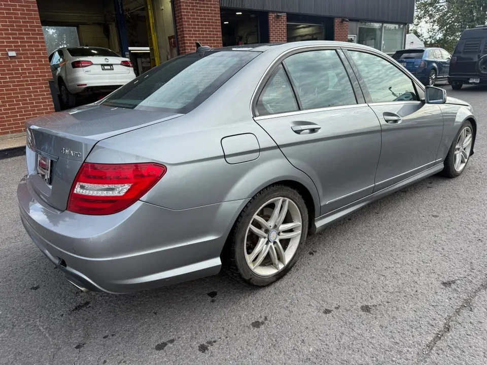 Mercedes-Benz C-Class 2012 photo 4