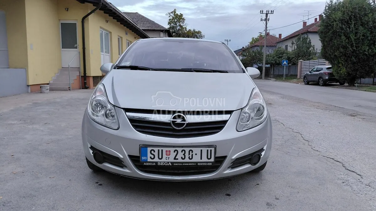 Opel Corsa D 2009 photo 3