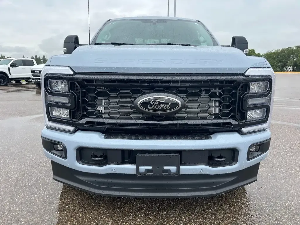 Ford F-250 Super Duty 2026 photo 3