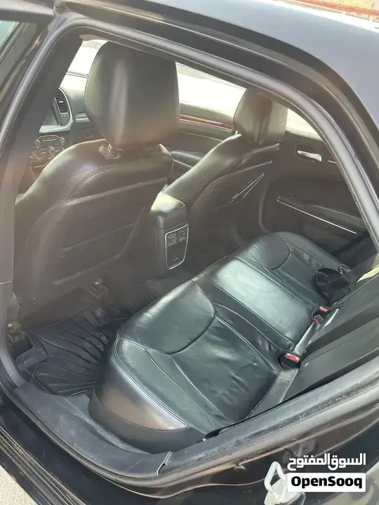 Chrysler 300 2015 photo 3