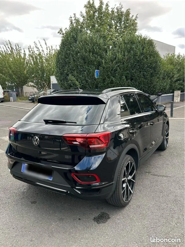 Volkswagen T-Roc 2022 photo 2