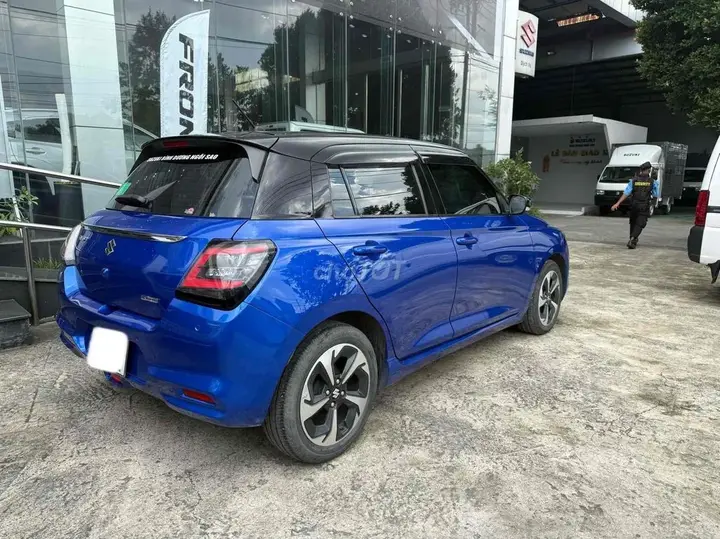 Suzuki Swift 2025 photo 3