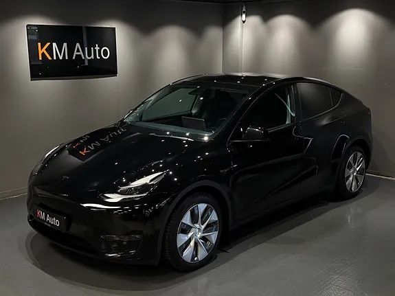 Tesla Model Y 2023 photo 2