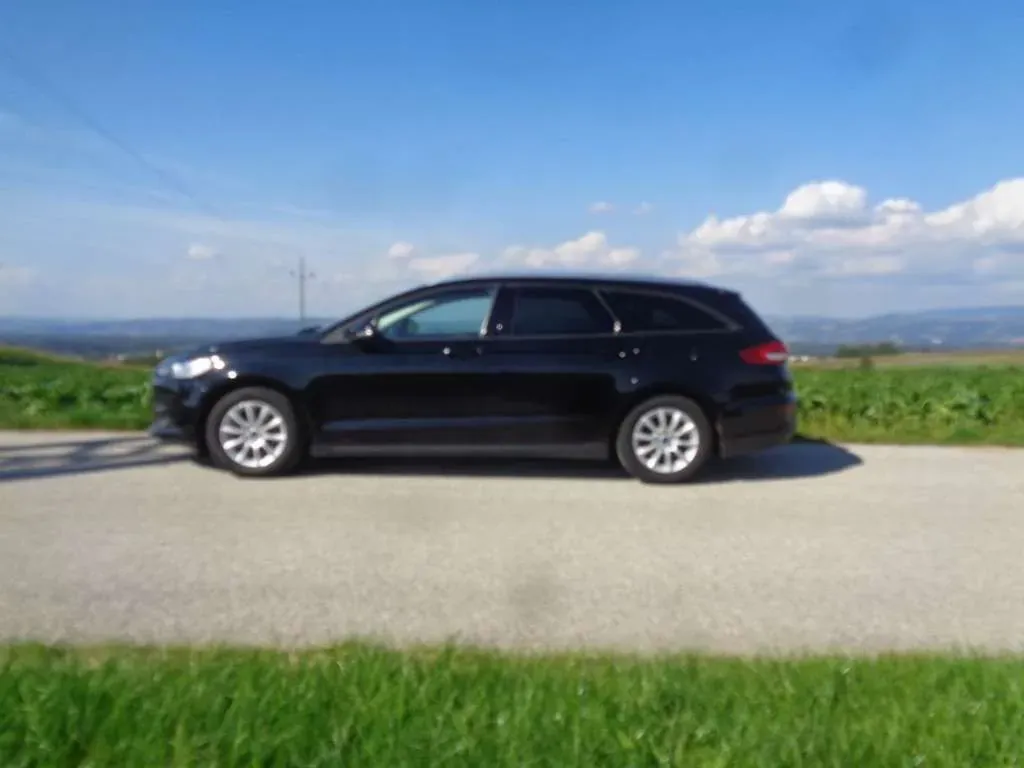 Ford Mondeo 2022 photo 2
