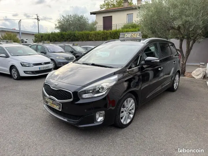 Kia Carens 2016 photo 2