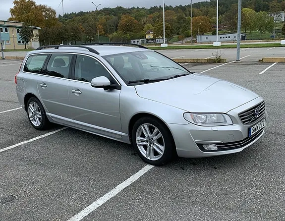 Volvo V70 2016 photo 2