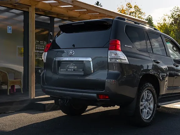 Toyota Land Cruiser 2012 photo 4