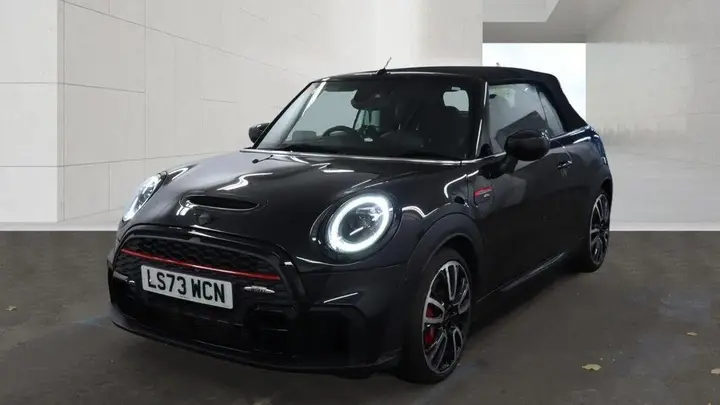 Mini Convertible 2023 photo 3