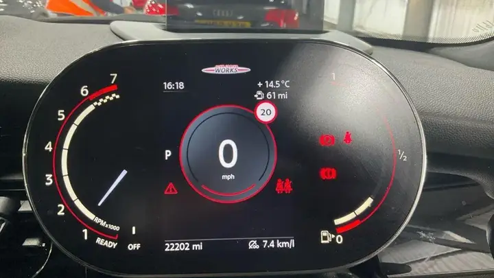 Mini Convertible 2023 photo 5