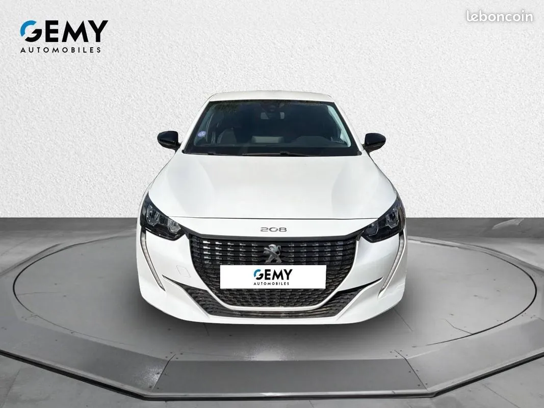 Peugeot 208 2022 photo 2