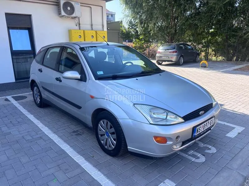 Ford Focus 2001 photo 4