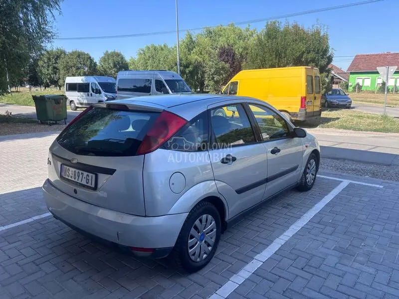 Ford Focus 2001 photo 5