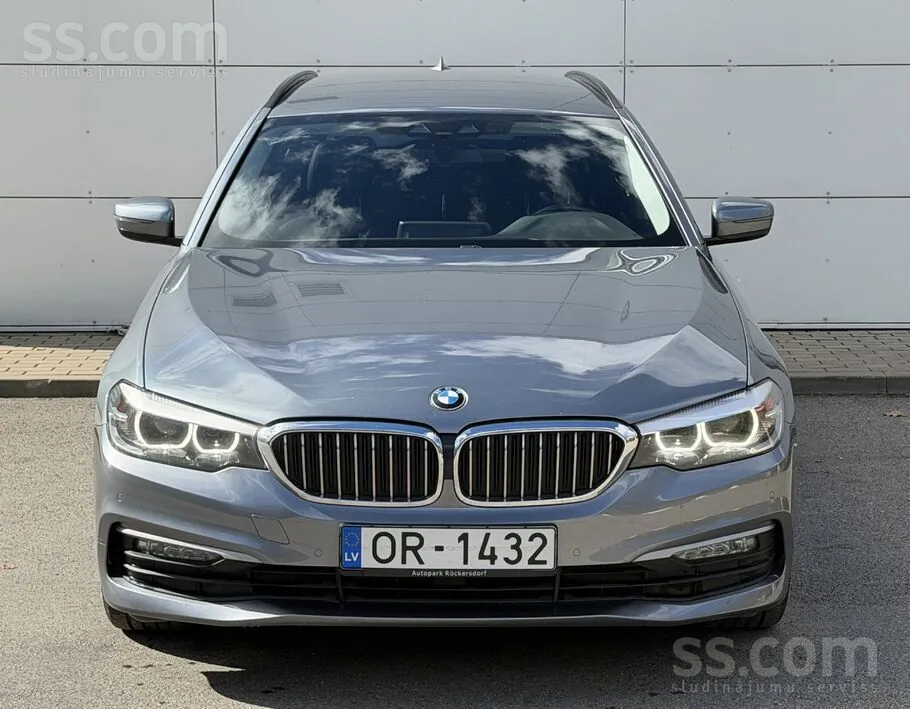 BMW 525D Touring 2018 photo 2