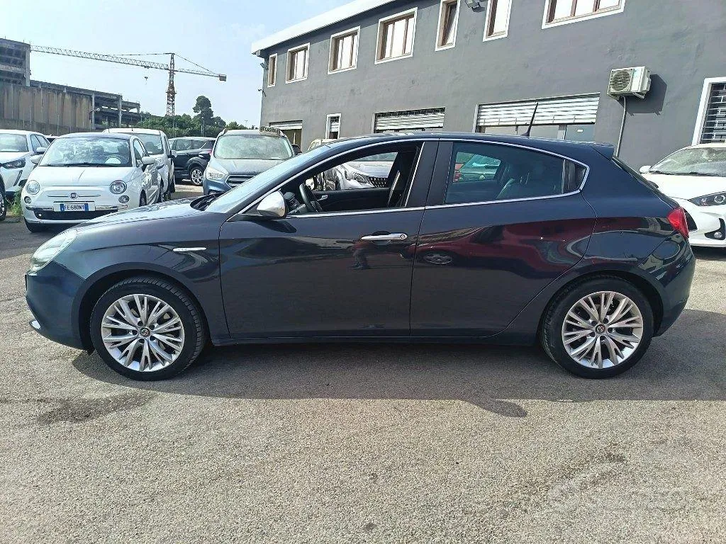 Alfa Romeo Giulietta 2016 photo 4