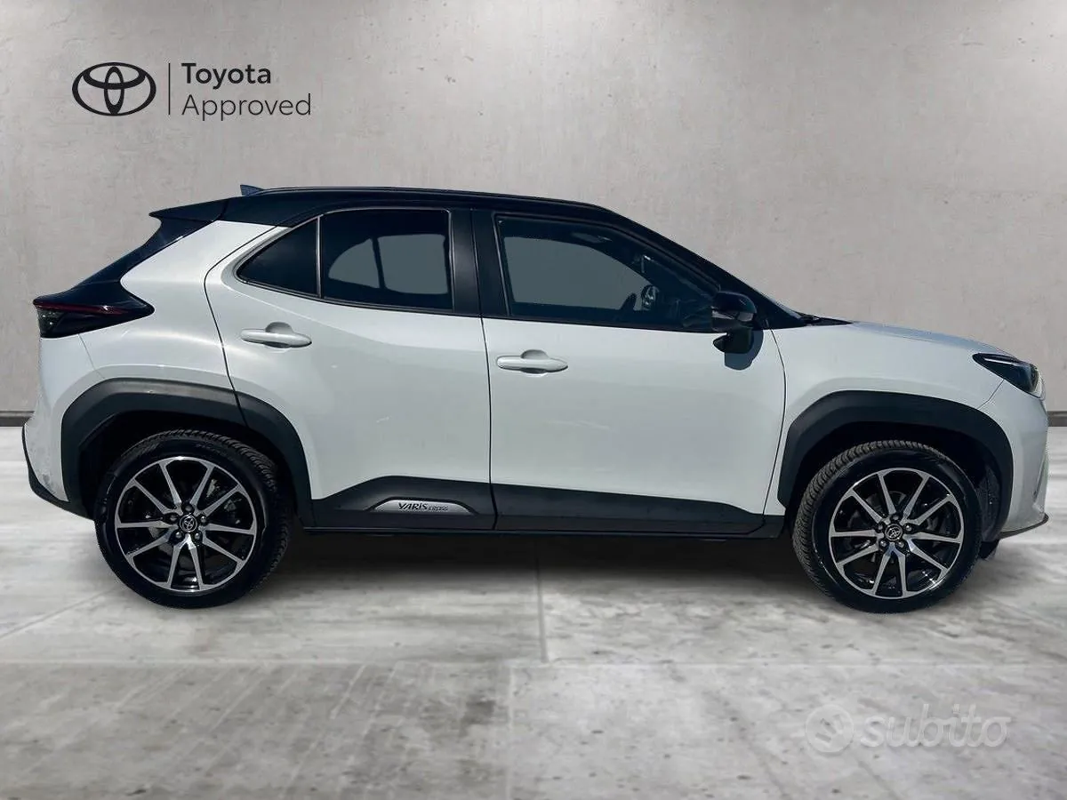 Toyota Yaris Cross 2023 photo 4